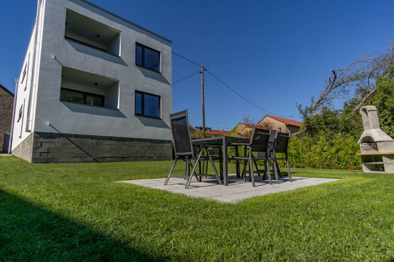 Ferienwohnung Dorfbrunnen Merzig Luaran gambar
